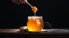 Médicaments : Faux miel contre mal de gorge