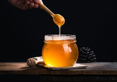 Médicaments : Faux miel contre mal de gorge